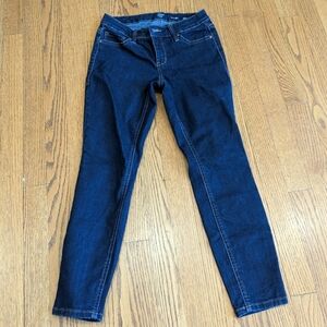 Women's size 2PS crown and ivy skinny jeans